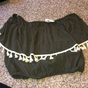 Strapless top! With cream colored tosses